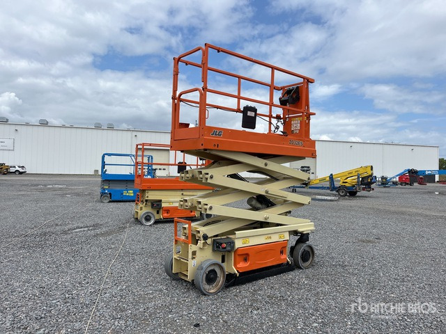 2015 JLG 2032ES Electric Scissor Lift - Scissor lift: picture 4 2015 JLG 2032ES Electric Scissor Lift - Scissor lift: picture 4