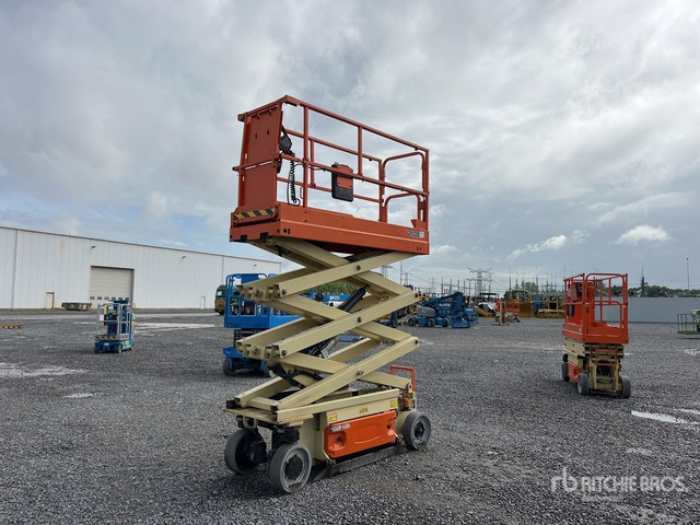 2015 JLG 2032ES Electric Scissor Lift - Scissor lift: picture 2 2015 JLG 2032ES Electric Scissor Lift - Scissor lift: picture 2