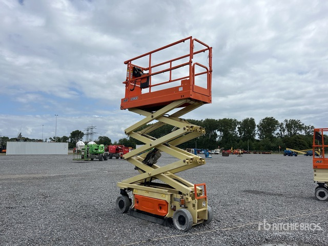 2015 JLG 2032ES Electric Scissor Lift - Scissor lift: picture 4 2015 JLG 2032ES Electric Scissor Lift - Scissor lift: picture 4