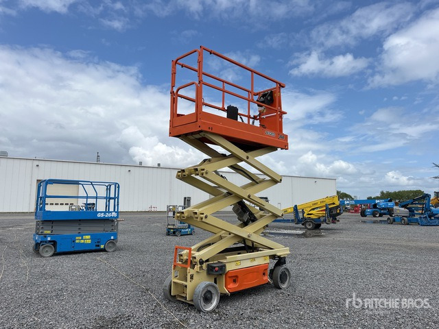 2015 JLG 2032ES Electric Scissor Lift - Scissor lift: picture 3 2015 JLG 2032ES Electric Scissor Lift - Scissor lift: picture 3