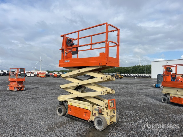2015 JLG 2032ES Electric Scissor Lift - Scissor lift: picture 4 2015 JLG 2032ES Electric Scissor Lift - Scissor lift: picture 4
