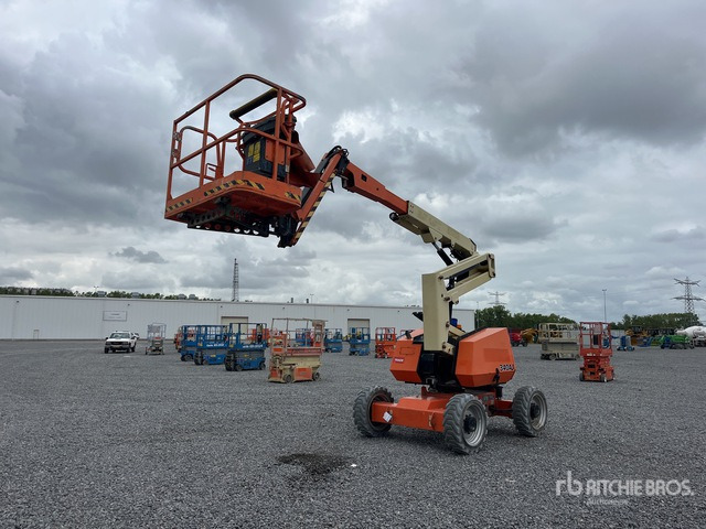 2015 JLG 340AJ 4WD Diesel Articulating Boom Lift - Articulated boom lift: picture 4 2015 JLG 340AJ 4WD Diesel Articulating Boom Lift - Articulated boom lift: picture 4