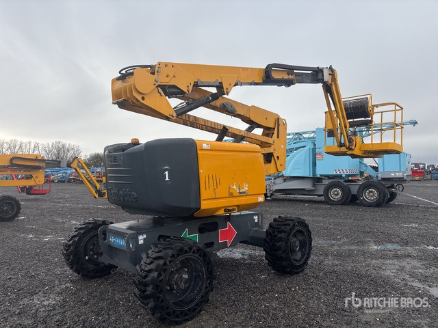 2021 Haulotte HA16RTJ 4WD Diesel Articulating Boom Lift - Articulated boom lift: picture 1 2021 Haulotte HA16RTJ 4WD Diesel Articulating Boom Lift - Articulated boom lift: picture 1