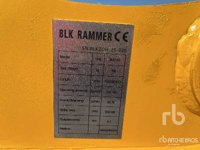 BLK 04 (Unused) - Hydraulic hammer: picture 5 BLK 04 (Unused) - Hydraulic hammer: picture 5