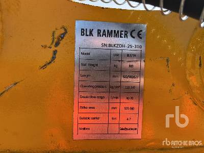 BLK 04 (Unused) - Hydraulic hammer: picture 5 BLK 04 (Unused) - Hydraulic hammer: picture 5