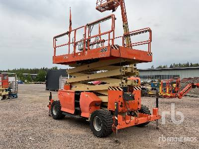 JLG 4394 RT 4x4 Diesel - Scissor lift: picture 4 JLG 4394 RT 4x4 Diesel - Scissor lift: picture 4