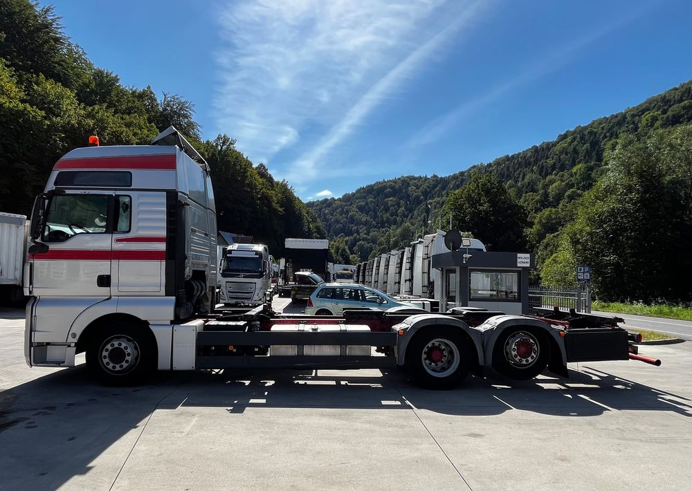 Cab chassis truck MAN TGX 18.480 // Euro 5 // 6x2 // BDF // Cały na poduszkach // Automat //: picture 7