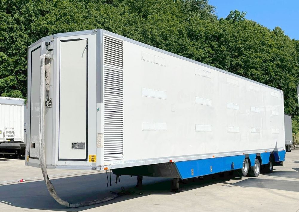 Pezzaioli HMK Industri // Do przewozu zwierząt // 2004 Rok // 3 Pokłady // Waga // Osi skrętne // Oznonacja // - Livestock semi-trailer: picture 1 Pezzaioli HMK Industri // Do przewozu zwierząt // 2004 Rok // 3 Pokłady // Waga // Osi skrętne // Oznonacja // - Livestock semi-trailer: picture 1