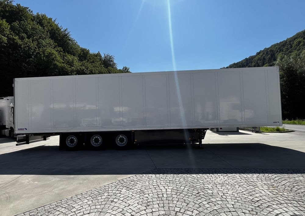 Schmitz Cargobull Chłodnia // 2010 Rok // 2 osie podnoszone // Doppelstock // Kosz paletowy // - Refrigerated semi-trailer: picture 4 Schmitz Cargobull Chłodnia // 2010 Rok // 2 osie podnoszone // Doppelstock // Kosz paletowy // - Refrigerated semi-trailer: picture 4
