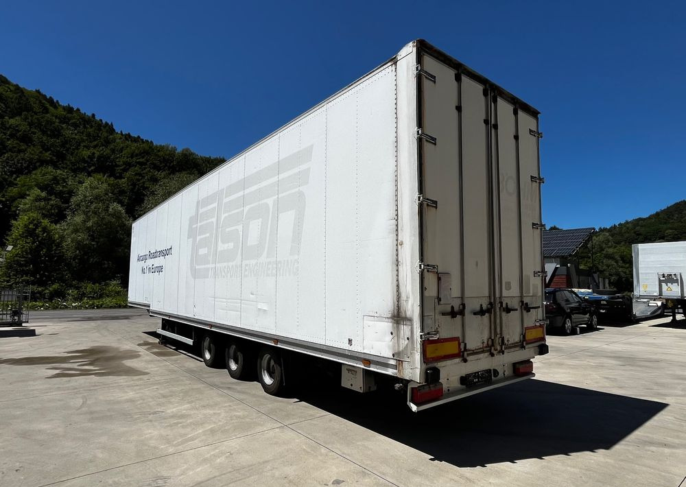 Talson Chłodnia Air Cargo // Carrier Maxima // 2006 Rok // Rolki // Przesyłki lotnicze // - Refrigerated semi-trailer: picture 4 Talson Chłodnia Air Cargo // Carrier Maxima // 2006 Rok // Rolki // Przesyłki lotnicze // - Refrigerated semi-trailer: picture 4