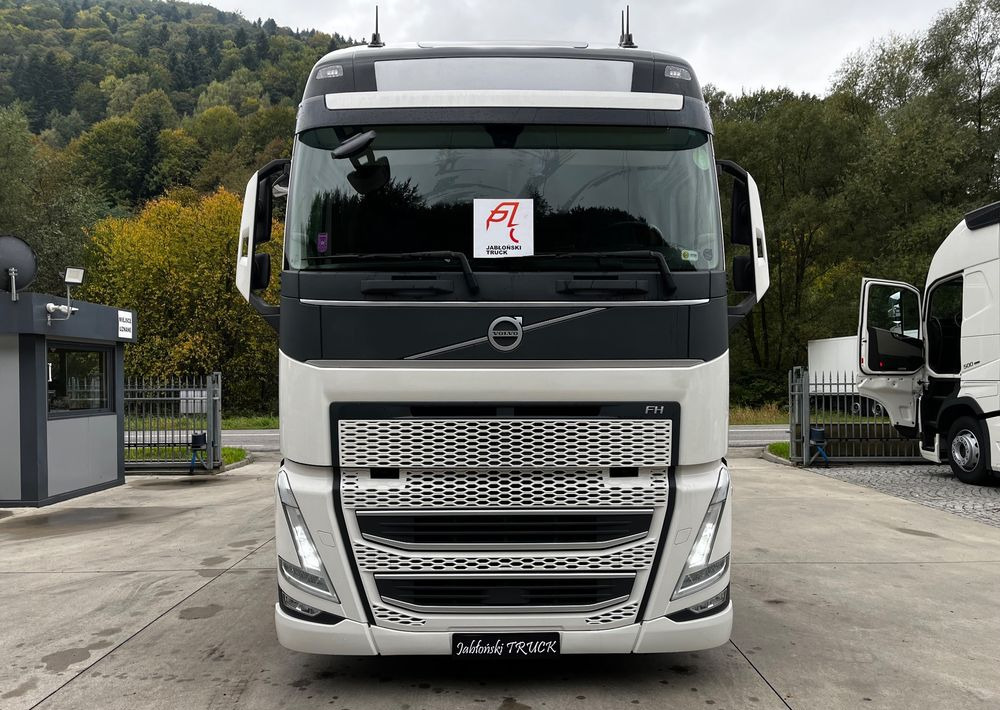 Volvo FH500 // Mega // Zamiana na starszy // 2021 Rok // New Face // Parkclima // Joystick // Serwisowany !!! - Tractor unit: picture 2 Volvo FH500 // Mega // Zamiana na starszy // 2021 Rok // New Face // Parkclima // Joystick // Serwisowany !!! - Tractor unit: picture 2