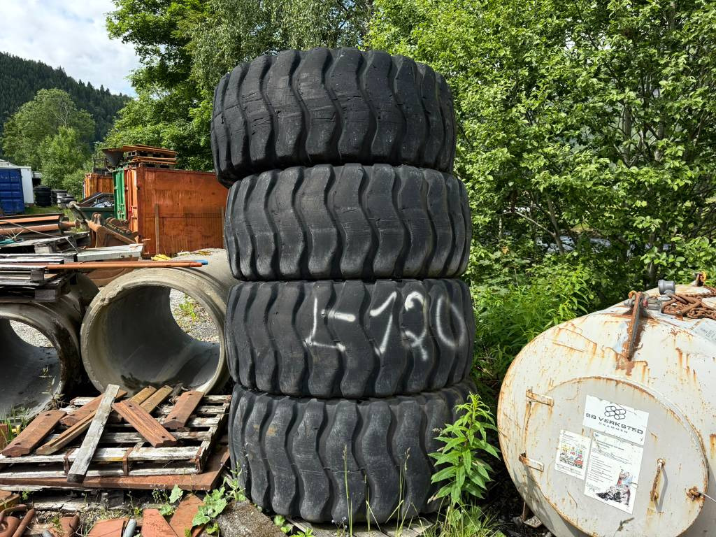 Goodyear 23,5R25 - Tire: picture 2 Goodyear 23,5R25 - Tire: picture 2