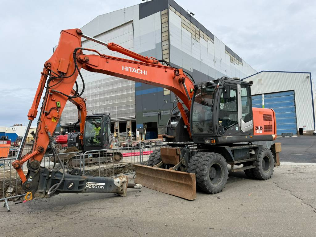 Hitachi ZX 140 W-3 - Wheel excavator: picture 1 Hitachi ZX 140 W-3 - Wheel excavator: picture 1