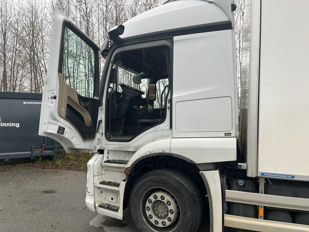 Leasing of  Mercedes-Benz Actros 2546  6x2 Mercedes-Benz Actros 2546  6x2: picture 9