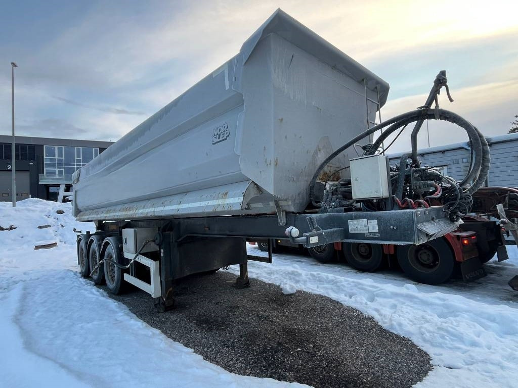 Norslep Se-43Tq 3-axle tipper semi-trailer - Other machinery: picture 2 Norslep Se-43Tq 3-axle tipper semi-trailer - Other machinery: picture 2