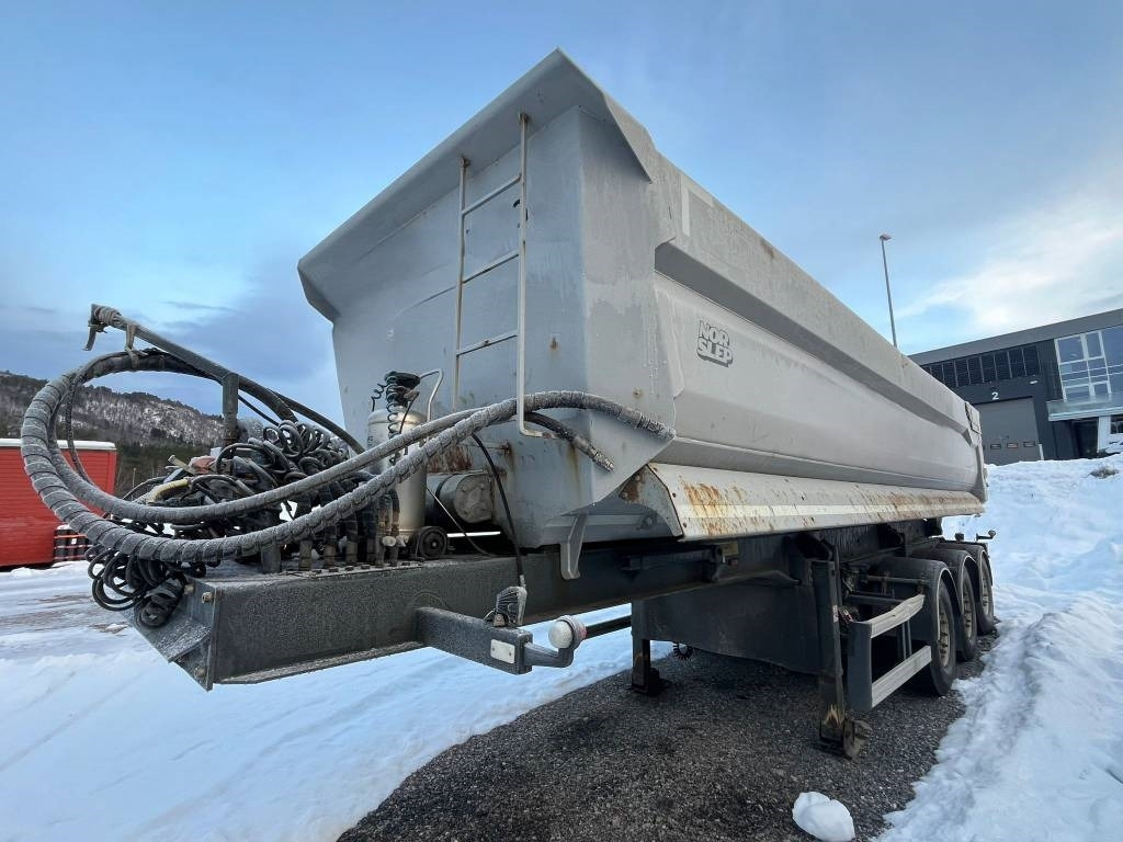 Norslep Se-43Tq 3-axle tipper semi-trailer - Other machinery: picture 5 Norslep Se-43Tq 3-axle tipper semi-trailer - Other machinery: picture 5