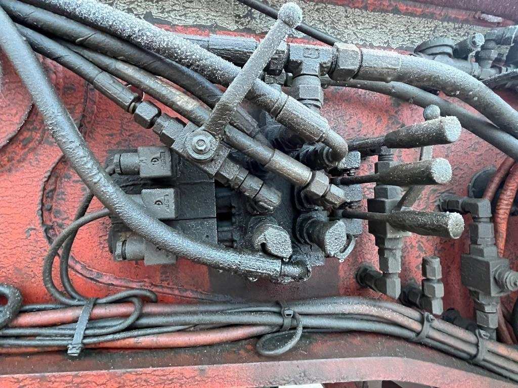 Low loader semi-trailer Vang ATHLS 3+1 Volvo FH16 750 Heavy Haul 8x2: picture 18