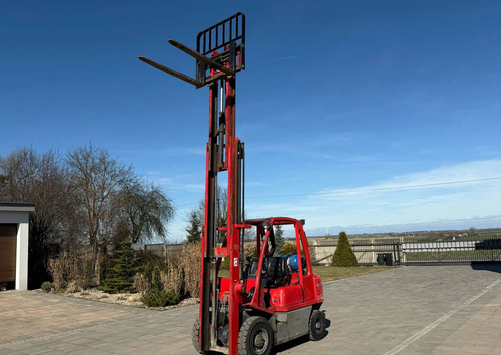 Nissan U1D2A25LQ - LPG forklift: picture 3 Nissan U1D2A25LQ - LPG forklift: picture 3