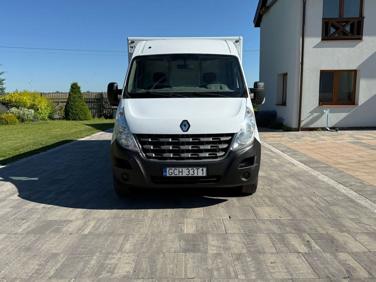 Renault Master Kontener niskopodłogowy Rampa najazdowa Sprowadzony Zarej - Closed box van: picture 2 Renault Master Kontener niskopodłogowy Rampa najazdowa Sprowadzony Zarej - Closed box van: picture 2
