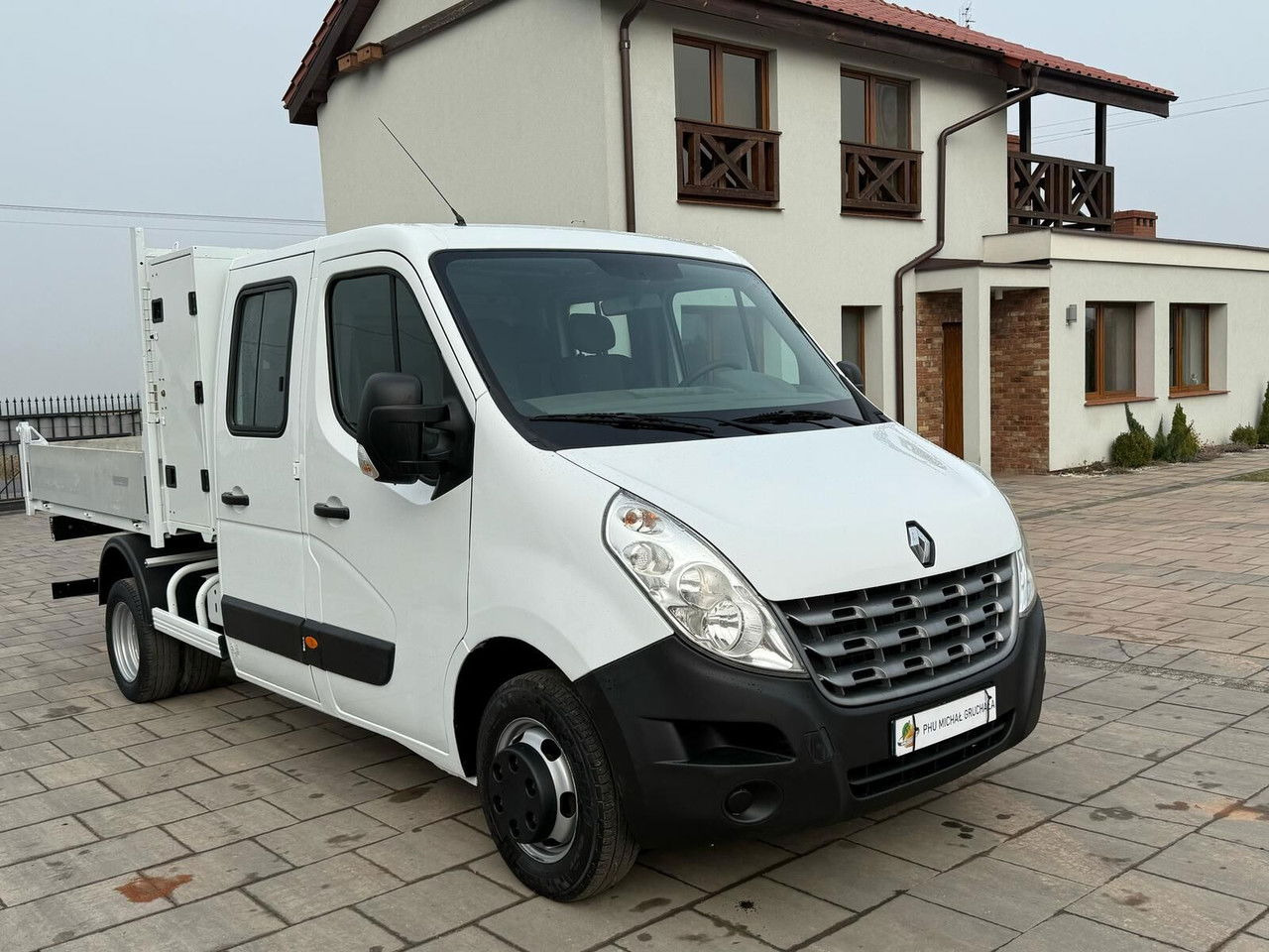 Renault Master - Open body delivery van: picture 1 Renault Master - Open body delivery van: picture 1