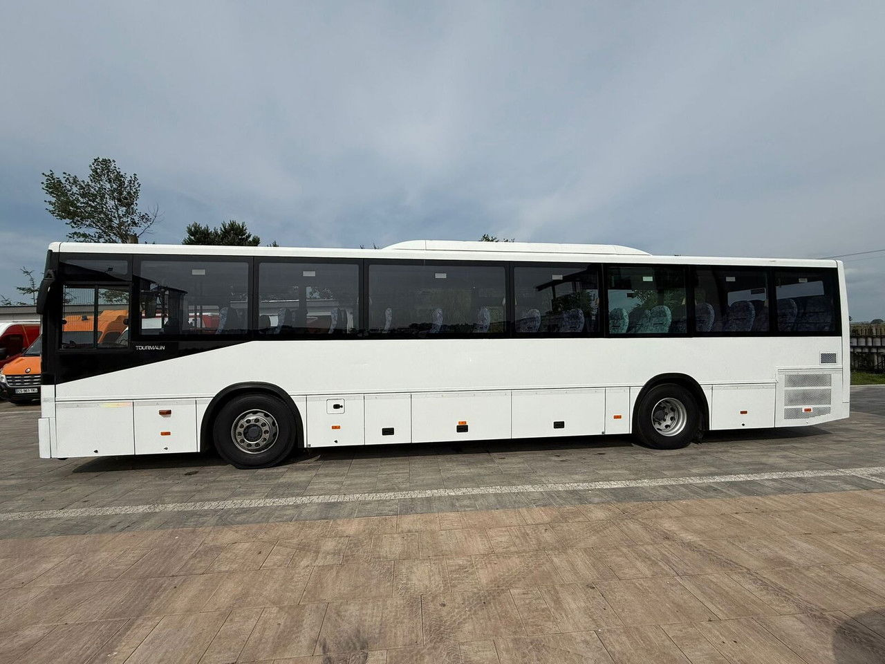 Temsa Tourmalin Light 12 Tylko 248TYS Przebiegu Klimatyz acja Manual FI - Suburban bus: picture 5 Temsa Tourmalin Light 12 Tylko 248TYS Przebiegu Klimatyz acja Manual FI - Suburban bus: picture 5