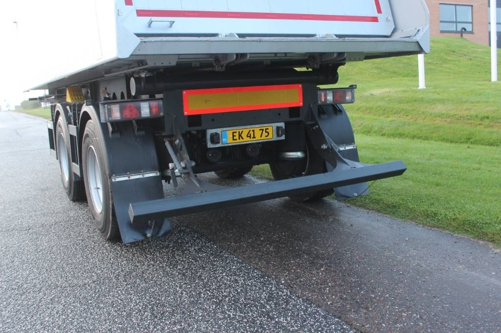 Reisch 2 akslet tiptrailer m. alu kasse (DEMO) - Closed box semi-trailer: picture 5 Reisch 2 akslet tiptrailer m. alu kasse (DEMO) - Closed box semi-trailer: picture 5