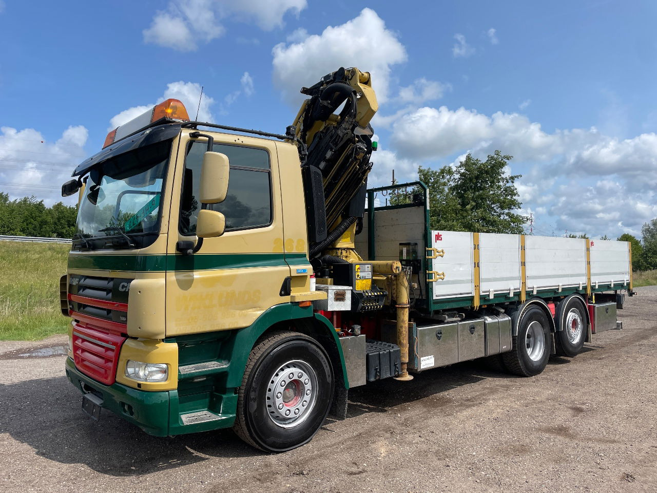 DAF CF 85.360 CF with Palfinger PK26002 with jib crane - Crane truck: picture 3 DAF CF 85.360 CF with Palfinger PK26002 with jib crane - Crane truck: picture 3