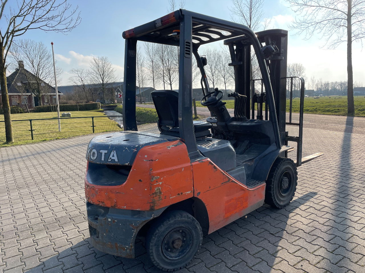 Toyota 02 8FDF25 2.5 ton triplo diesel heftruck - Forklift: picture 4 Toyota 02 8FDF25 2.5 ton triplo diesel heftruck - Forklift: picture 4