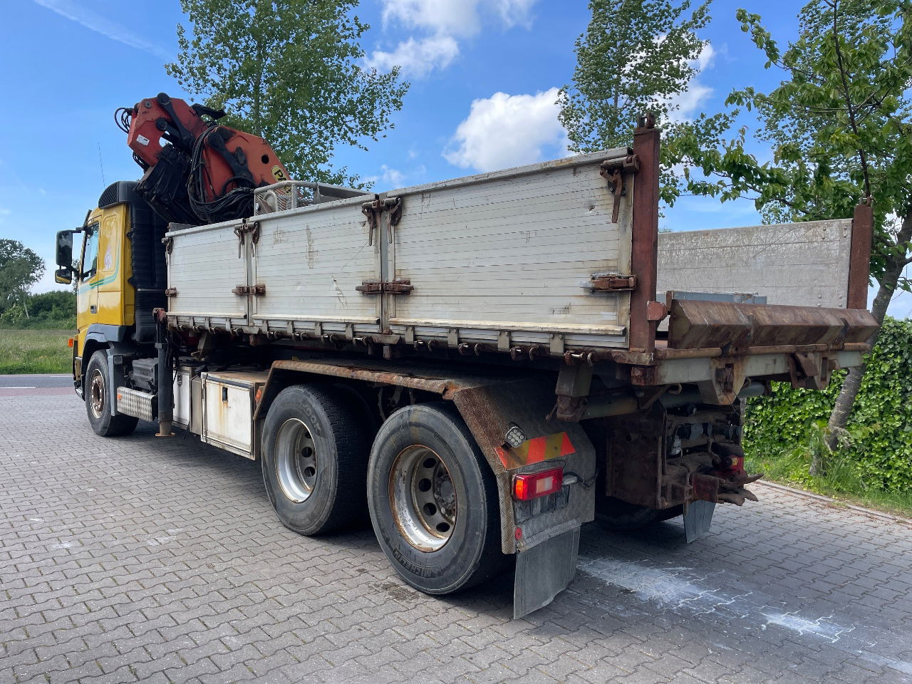 Volvo FM 12.380 .380 with Palfinger PK27000 with jib and tipper box  - Tipper, Crane truck: picture 3 Volvo FM 12.380 .380 with Palfinger PK27000 with jib and tipper box  - Tipper, Crane truck: picture 3