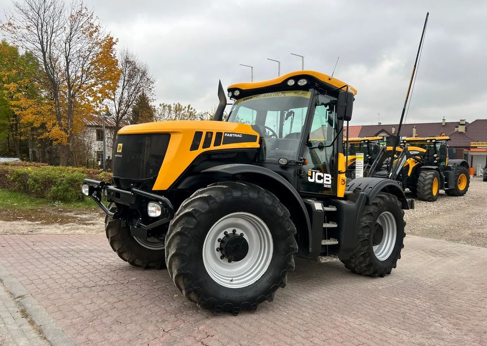 JCB Fastrac 3230 Sisu Xtra - Farm tractor: picture 1 JCB Fastrac 3230 Sisu Xtra - Farm tractor: picture 1