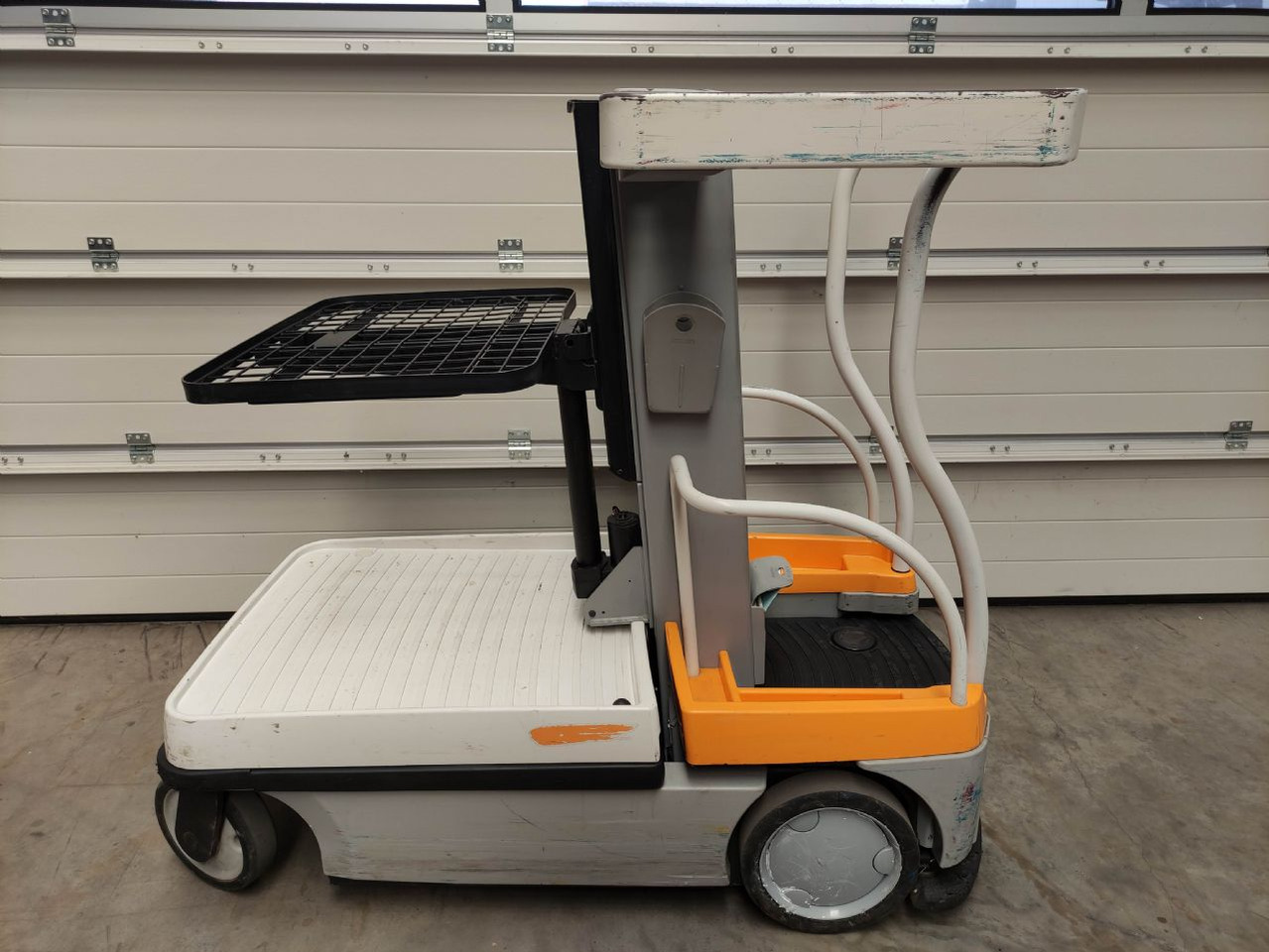 Crown WAV50-118 - Order picker: picture 1 Crown WAV50-118 - Order picker: picture 1