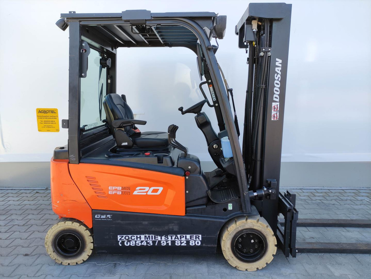 Doosan B20X-7 (Plus) - Electric forklift: picture 2 Doosan B20X-7 (Plus) - Electric forklift: picture 2