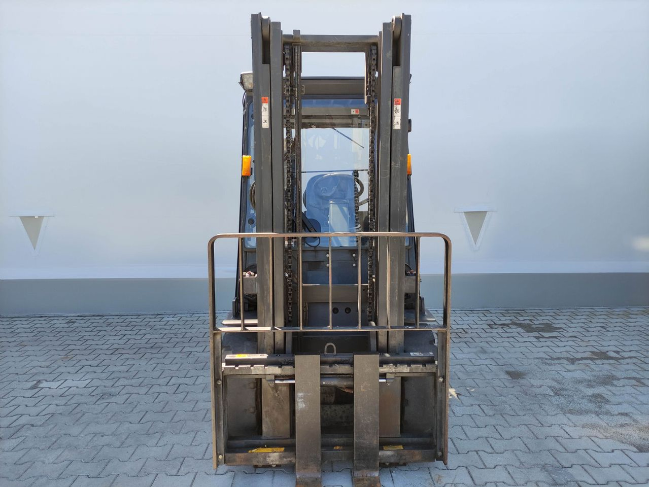 Doosan D30 GP - Diesel forklift: picture 3 Doosan D30 GP - Diesel forklift: picture 3