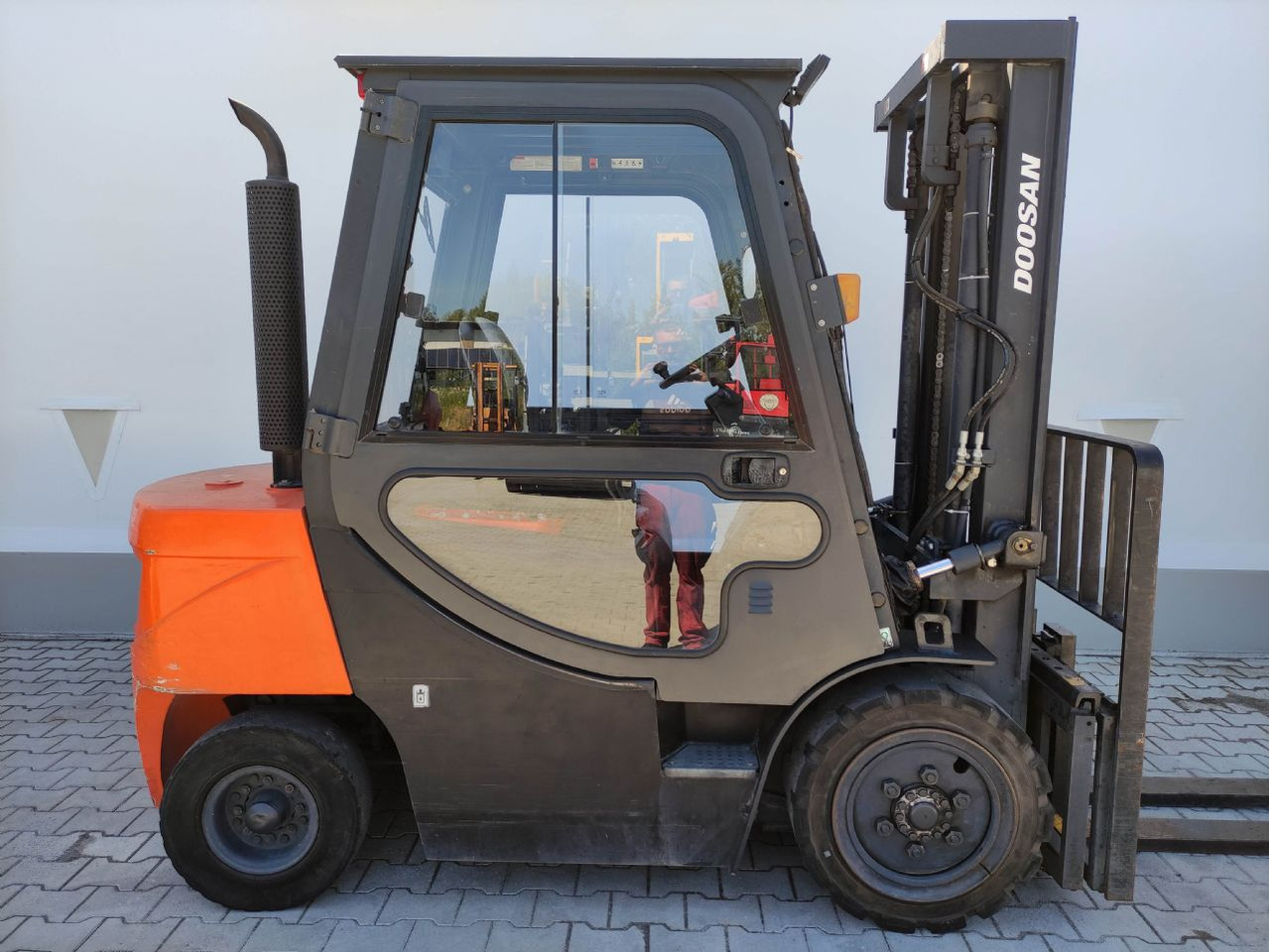 Doosan D30 GP - Diesel forklift: picture 2 Doosan D30 GP - Diesel forklift: picture 2