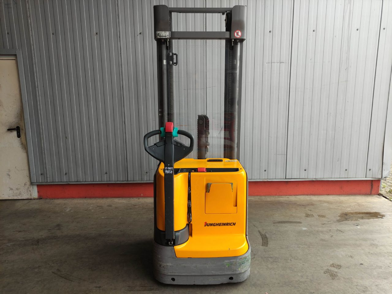 Jungheinrich EJC 214 - Stacker: picture 4 Jungheinrich EJC 214 - Stacker: picture 4