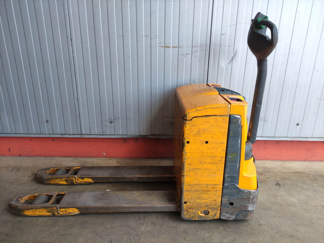 Jungheinrich EJE 116 - Pallet truck: picture 1 Jungheinrich EJE 116 - Pallet truck: picture 1
