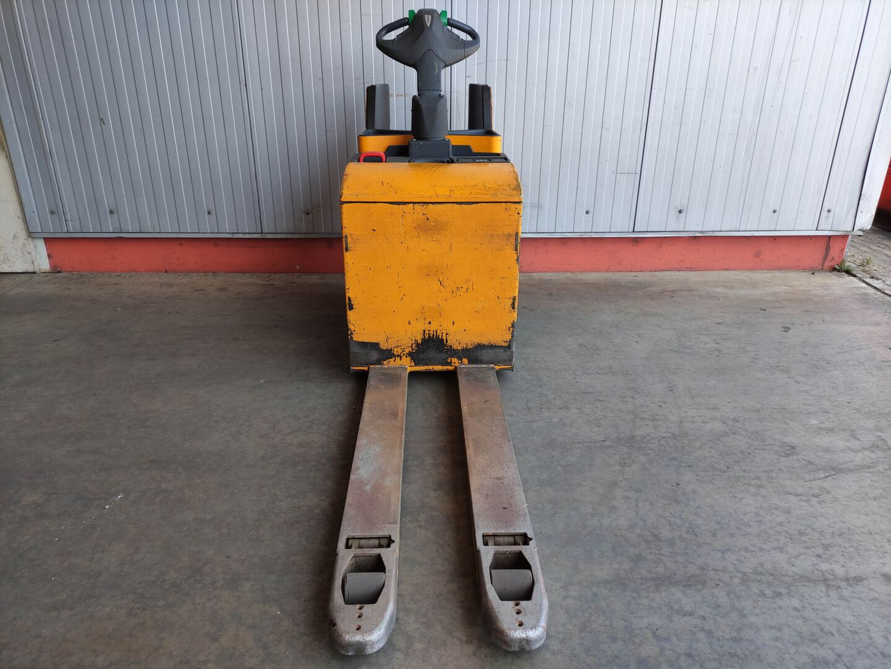Jungheinrich ERE 120 - Pallet truck: picture 3 Jungheinrich ERE 120 - Pallet truck: picture 3