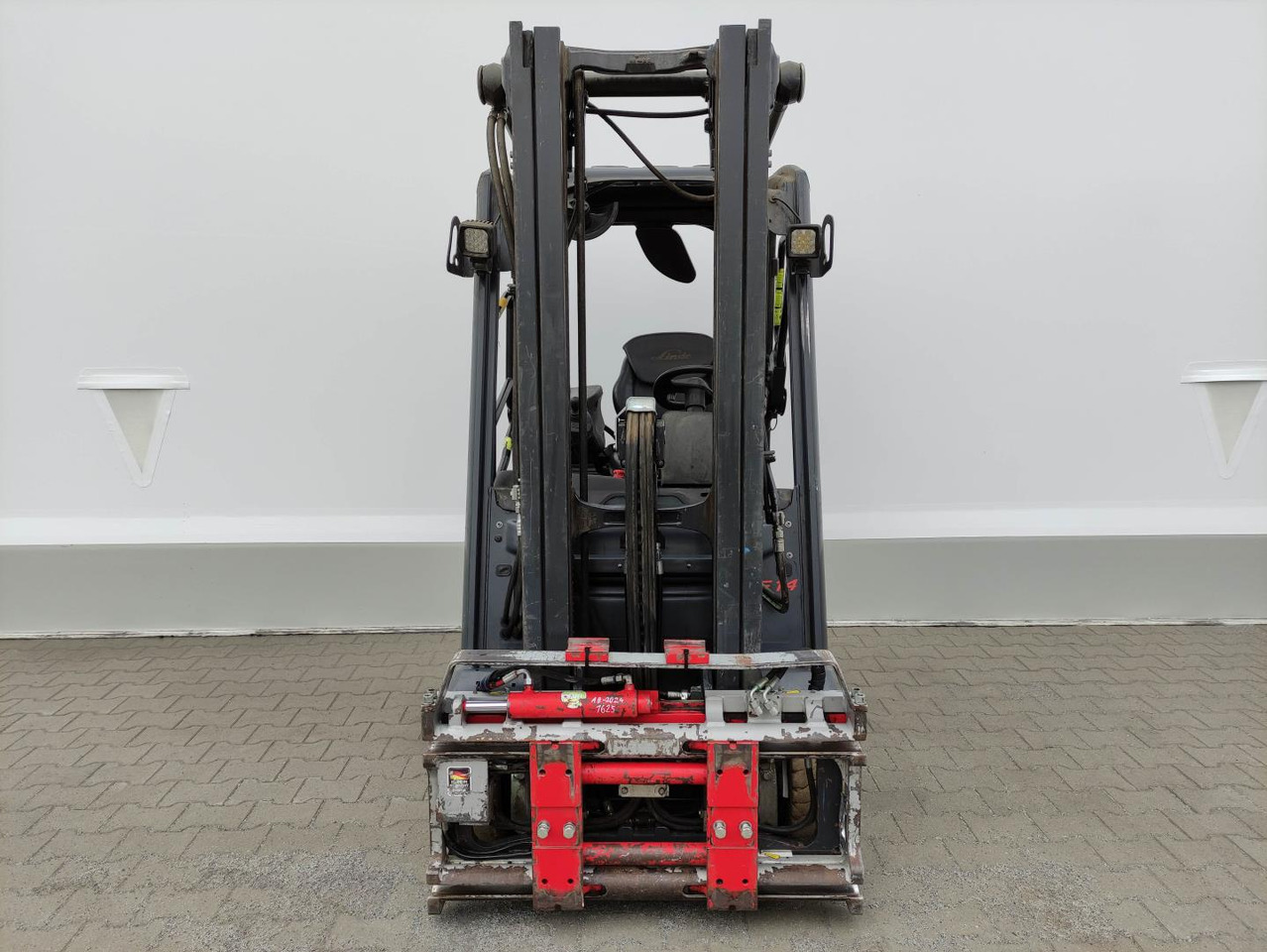 Linde E14-02-386-EVO - Electric forklift: picture 3 Linde E14-02-386-EVO - Electric forklift: picture 3