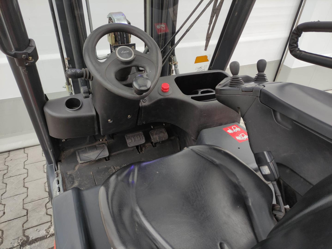 Linde E14-02-386 - Electric forklift: picture 5 Linde E14-02-386 - Electric forklift: picture 5