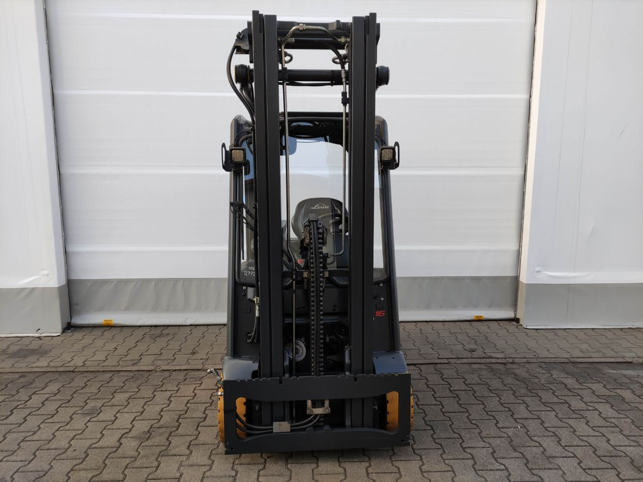 Linde E16-02-386-EVO - Electric forklift: picture 3 Linde E16-02-386-EVO - Electric forklift: picture 3