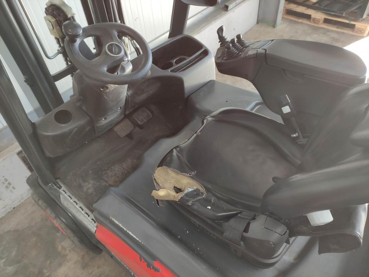 Linde E18L-02-386 - Electric forklift: picture 5 Linde E18L-02-386 - Electric forklift: picture 5
