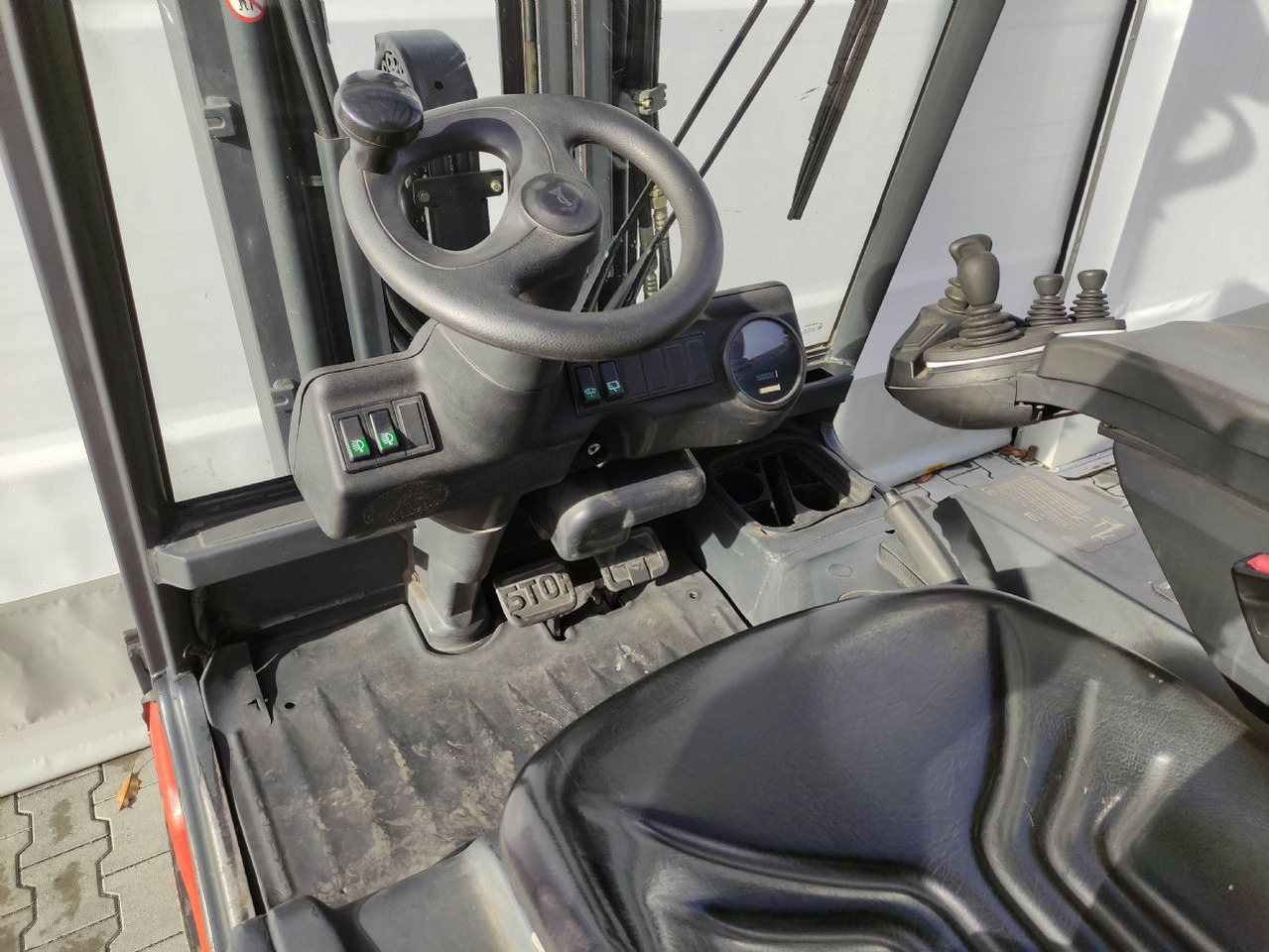 Linde E30/02/600-336 - Electric forklift: picture 5 Linde E30/02/600-336 - Electric forklift: picture 5