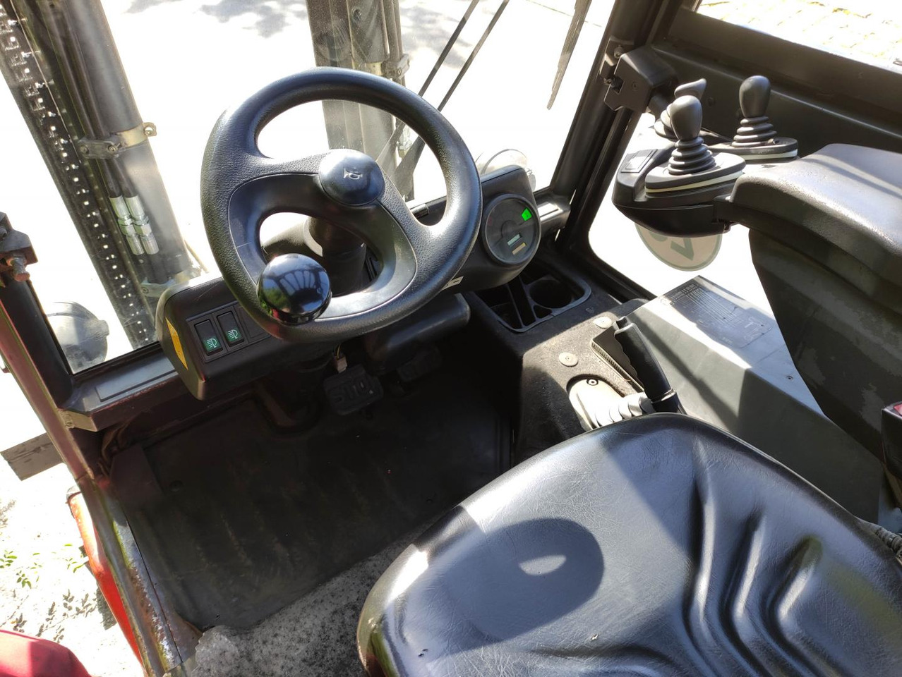 Linde E30-03-336 - Electric forklift: picture 5 Linde E30-03-336 - Electric forklift: picture 5