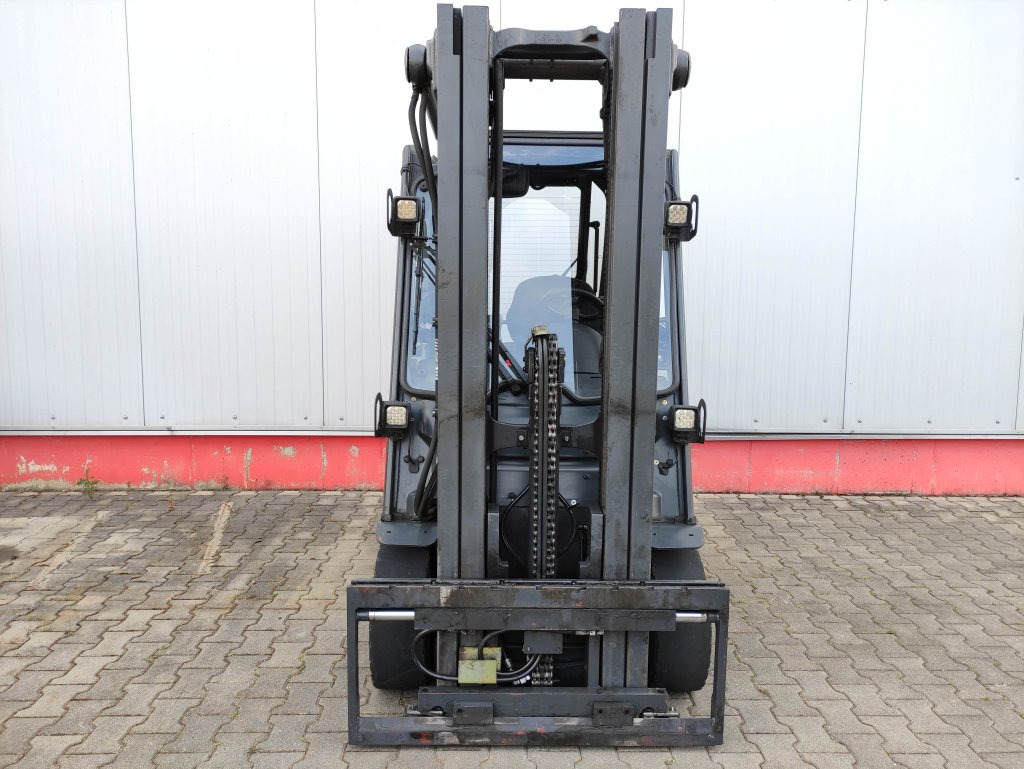 Linde E30L-01-387 - Electric forklift: picture 3 Linde E30L-01-387 - Electric forklift: picture 3