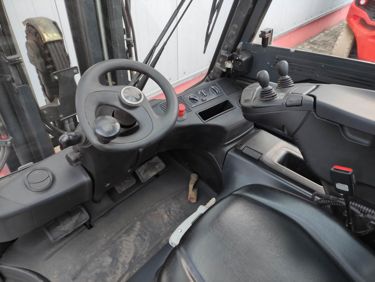 Linde E50HL-01-388 - Electric forklift: picture 5 Linde E50HL-01-388 - Electric forklift: picture 5