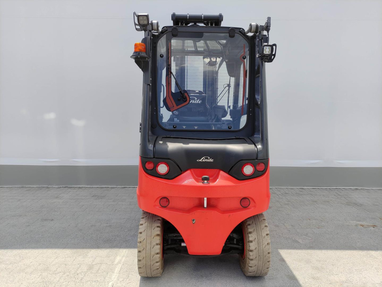Linde E50HL-388 - Electric forklift: picture 4 Linde E50HL-388 - Electric forklift: picture 4