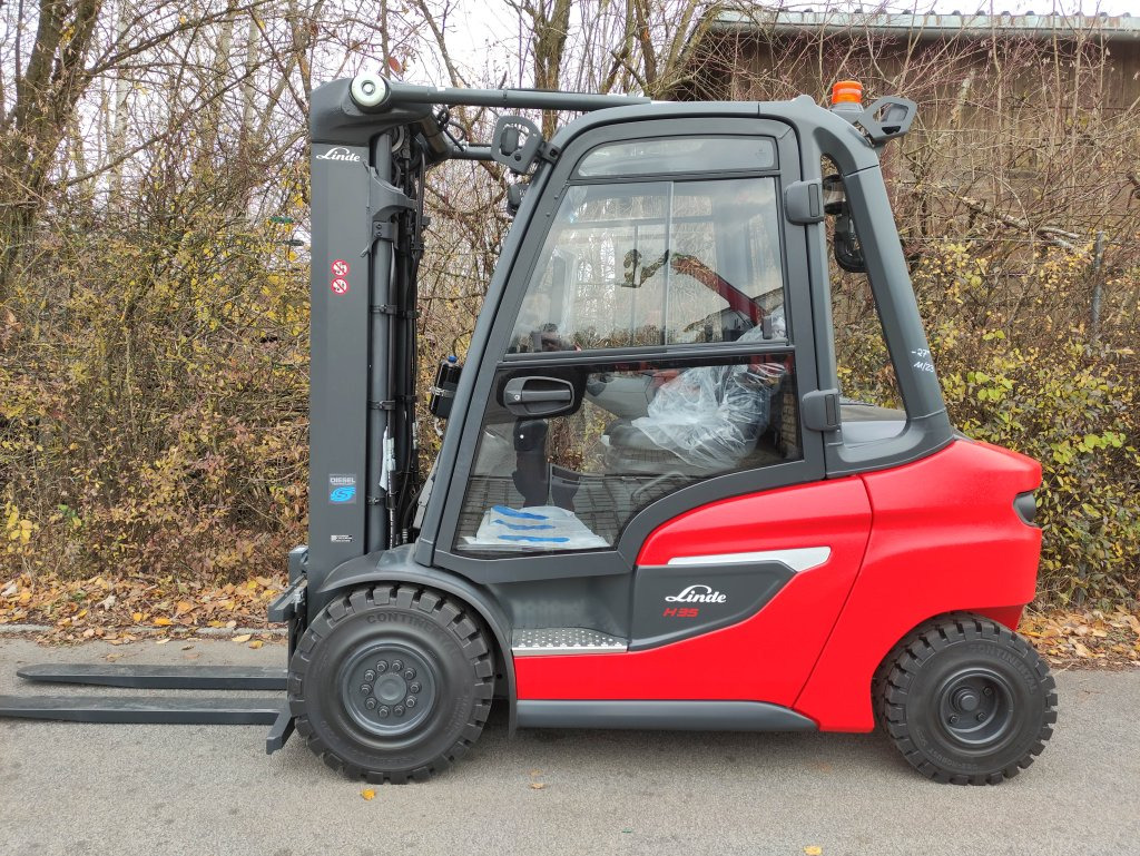 Linde H35D-01-120 - Diesel forklift: picture 1 Linde H35D-01-120 - Diesel forklift: picture 1