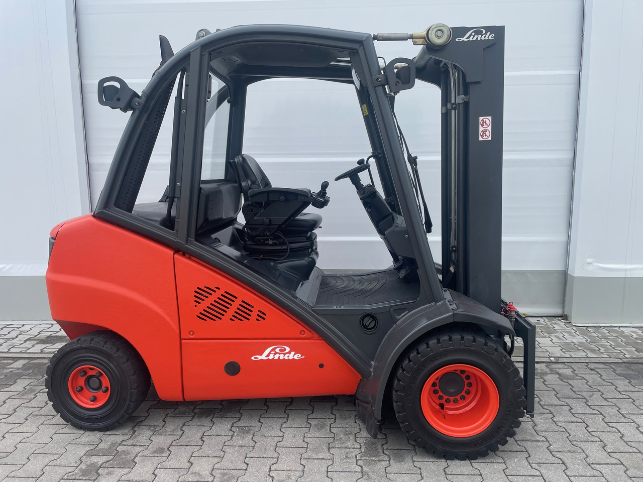 Linde H35D-393 - Diesel forklift: picture 2 Linde H35D-393 - Diesel forklift: picture 2