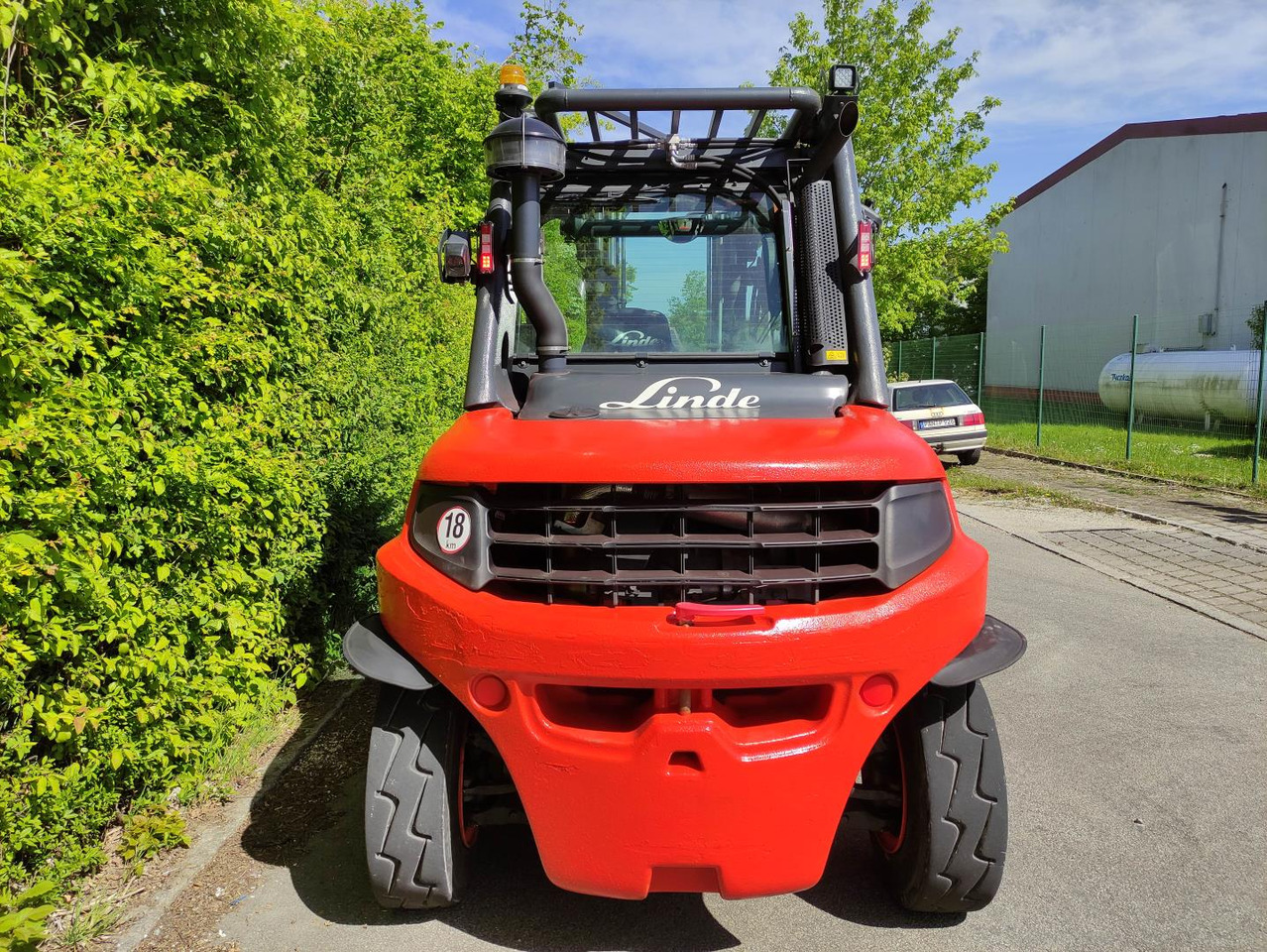 Linde H80D-03/900-EVO (M) - Diesel forklift: picture 4 Linde H80D-03/900-EVO (M) - Diesel forklift: picture 4