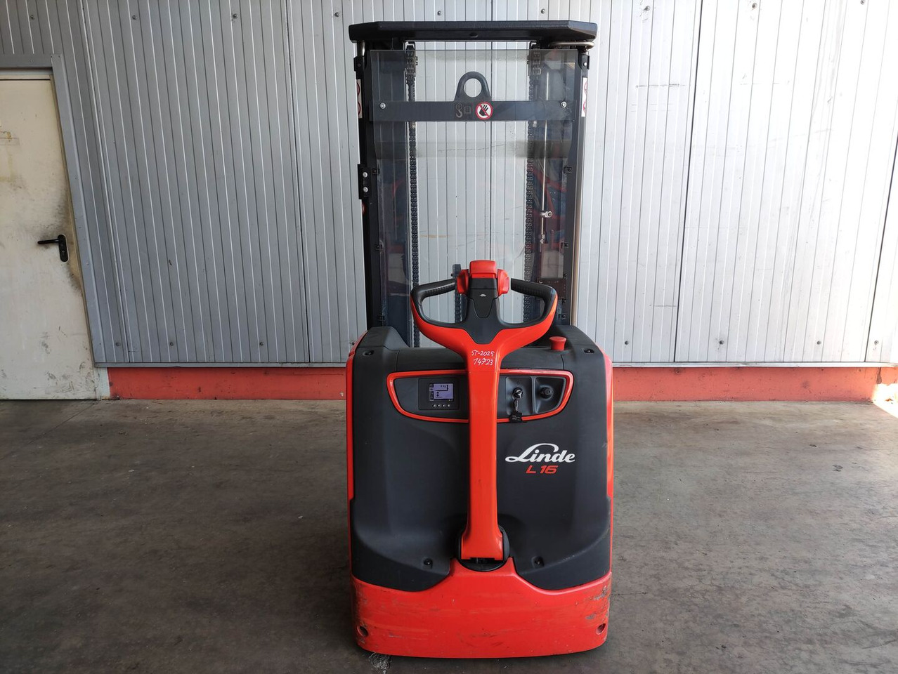 Linde L16i-1173 - Stacker: picture 4 Linde L16i-1173 - Stacker: picture 4